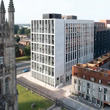 Central Manchester Duplex - Balcony - Roof Terrace - Parking-2
